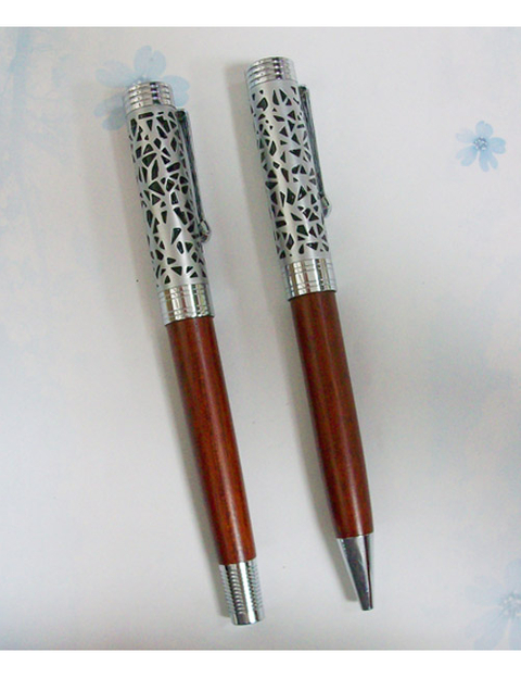 Wooden Pen